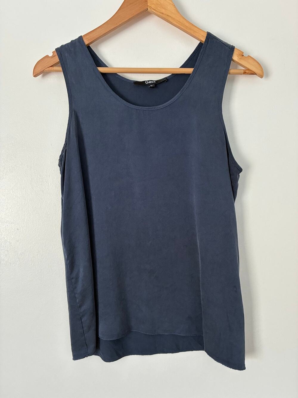 Quince Navy Blue Sleeveless Silky Scoop Neck Lightweight Minimalist Tank Size M